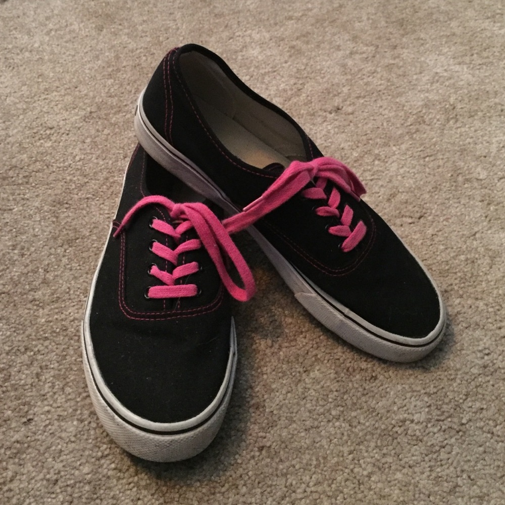 Airwalk shoes size 9